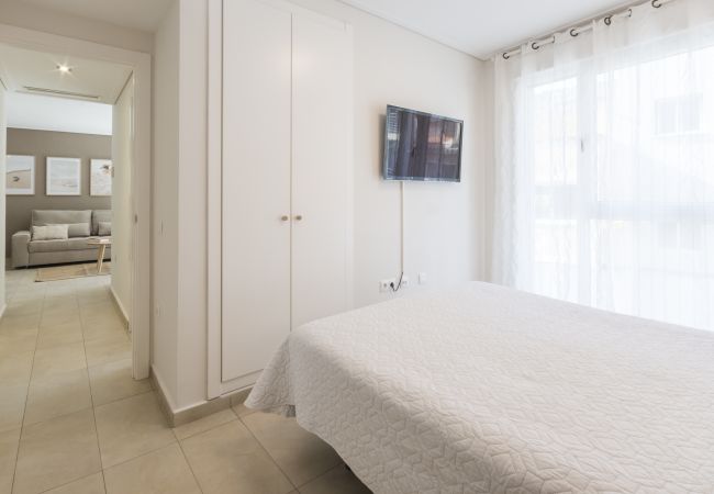 Apartment in Playa de Gandía - Beautiful property with 2 bedrooms. Wifi Apartment in Playa de Gandía - Beautiful property with 2 bedrooms. Wifi