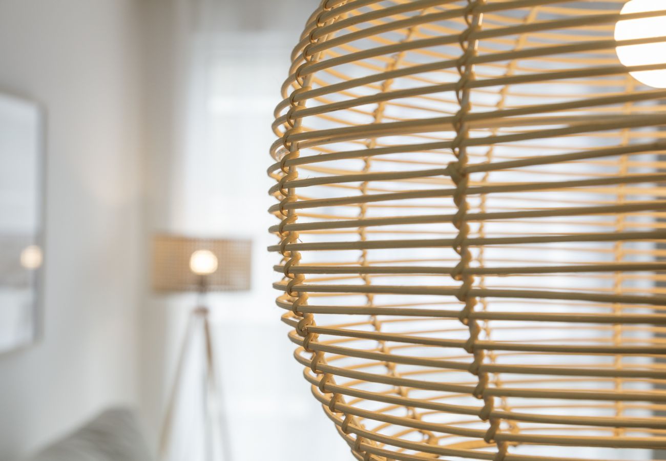 Apartment in Playa de Gandía - Apartment with kitchen office. Modern decoration Next to the port. Wifi