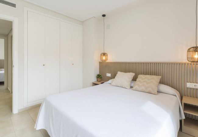 Apartment in Playa de Gandía - Condo decorated in modern style, with wifi. Apartment in Playa de Gandía - Condo decorated in modern style, with wifi.