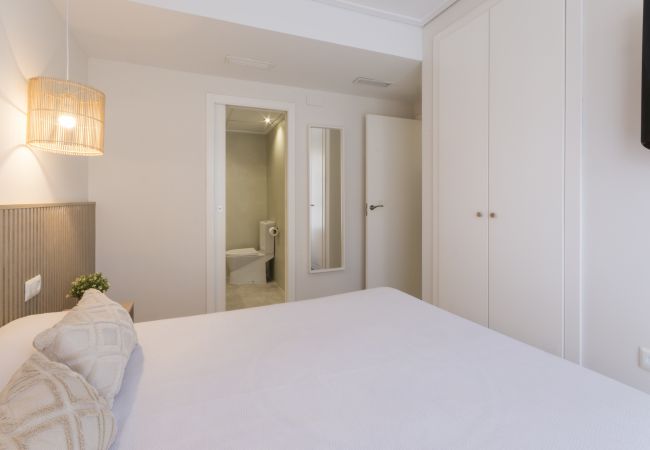 Apartment in Playa de Gandía - Family condo with 2 bedrooms. Wifi Apartment in Playa de Gandía - Family condo with 2 bedrooms. Wifi