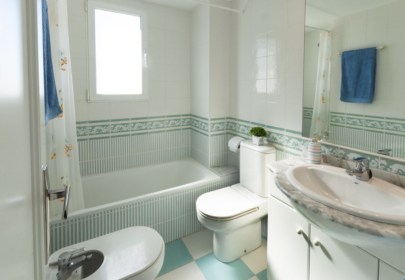 Apartment in Playa de Gandía - Beautiful condo family near to the beach. Pool / Wifi 