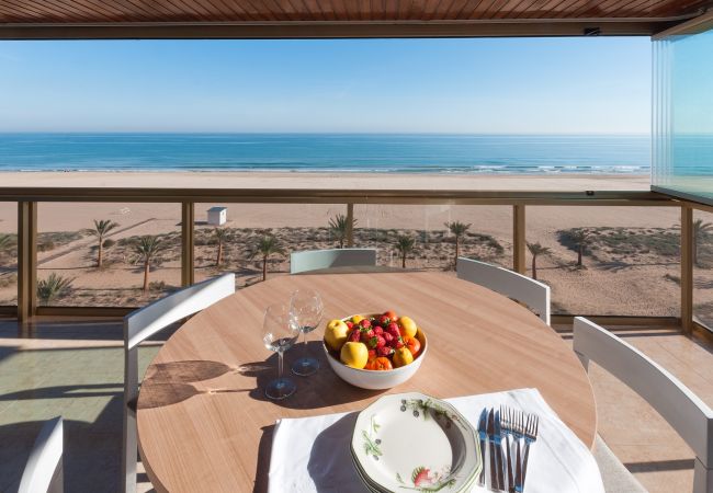 Apartment in Playa de Gandía - Panoramic Seaviews throughout Condo. Luxury remodeled AIRCO- WIFI FREE. AG BERMUDAS 7A  Apartment in Playa de Gandía - Panoramic Seaviews throughout Condo. Luxury remodeled AIRCO- WIFI FREE. AG BERMUDAS 7A