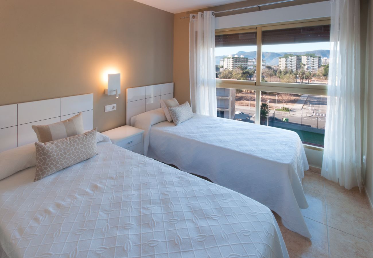 Apartment in Playa de Gandía - Panoramic Seaviews throughout Condo. Luxury remodeled AIRCO- WIFI FREE. AG BERMUDAS 7A 