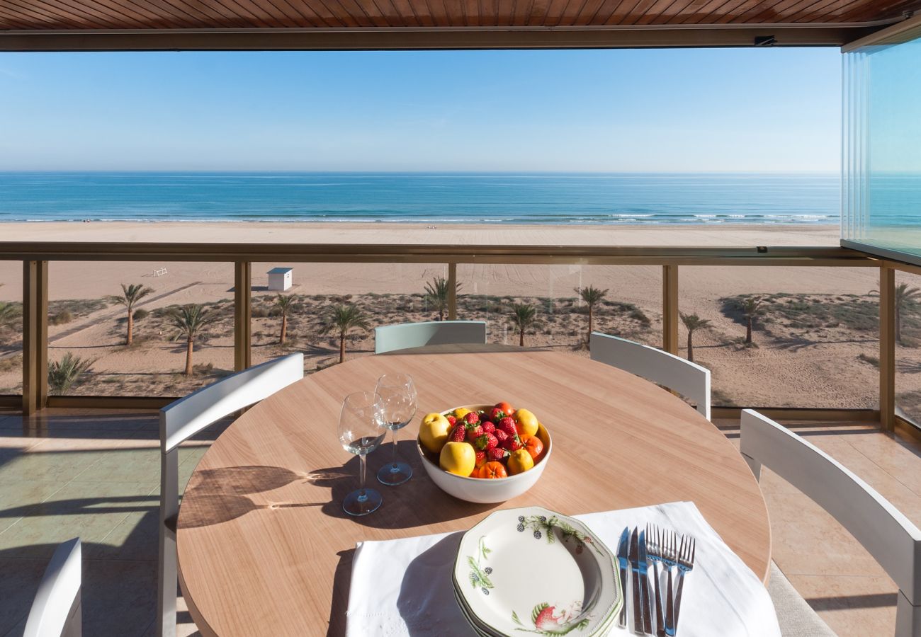 Apartment in Playa de Gandía - Panoramic Seaviews throughout Condo. Luxury remodeled AIRCO- WIFI FREE. AG BERMUDAS 7A 