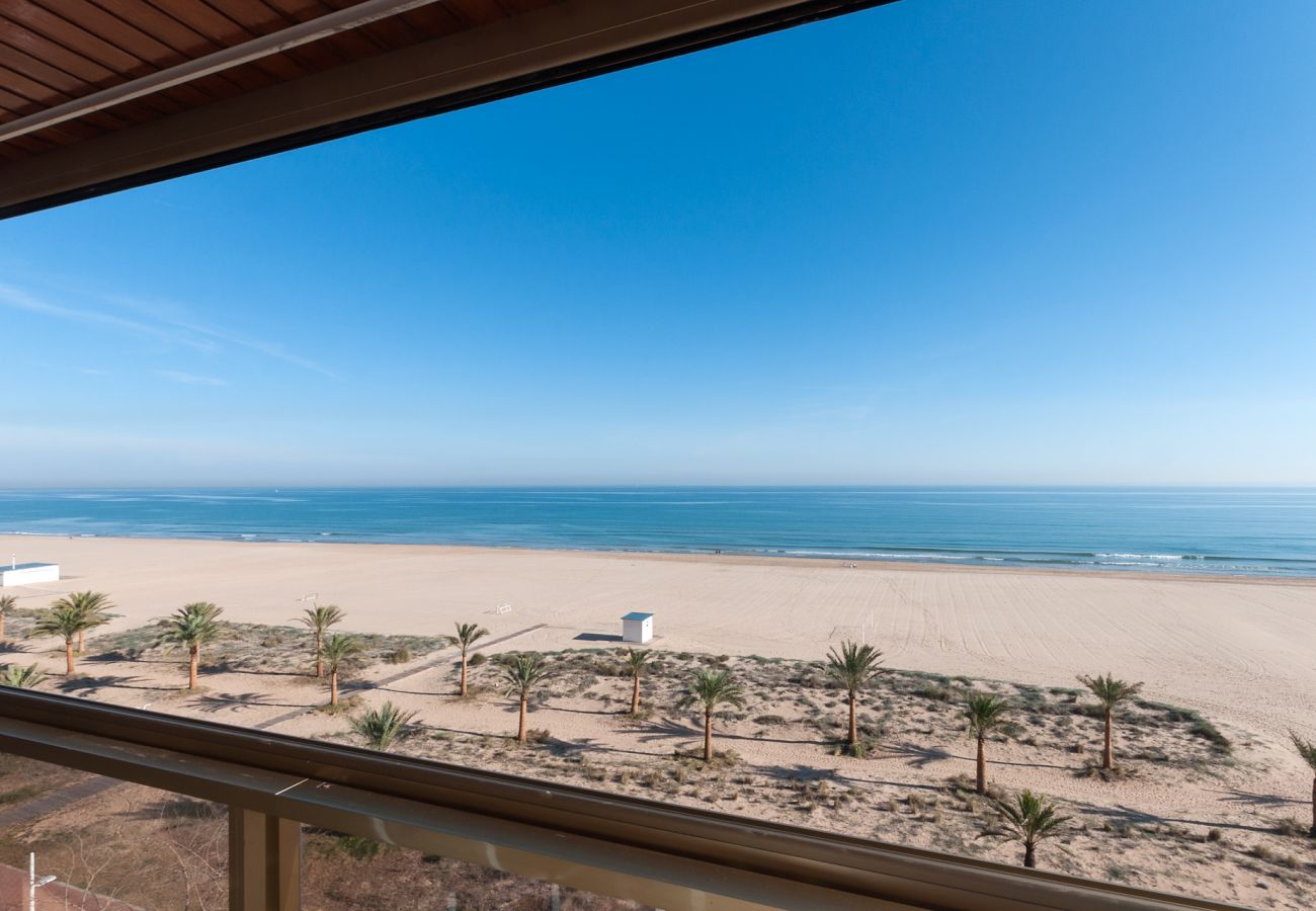 Apartment in Playa de Gandía - Panoramic Seaviews throughout Condo. Luxury remodeled AIRCO- WIFI FREE. AG BERMUDAS 7A 