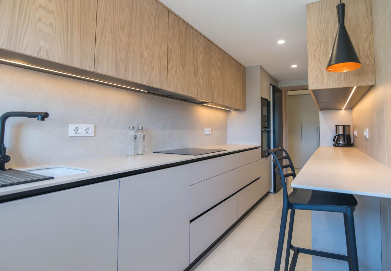 Apartment in Playa de Gandía - Panoramic Seaviews throughout Condo. Luxury remodeled AIRCO- WIFI FREE. AG BERMUDAS 7A - ONLY FAMILIES