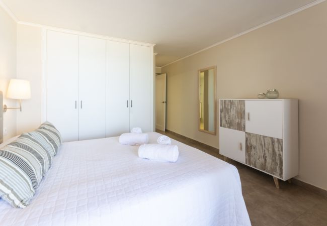 Apartment in Playa de Gandía - Fabulous beach condo amazing sea views,WIFI high speed, satelite, Kettle Apartment in Playa de Gandía - Fabulous beach condo amazing sea views,WIFI high speed, satelite, Kettle