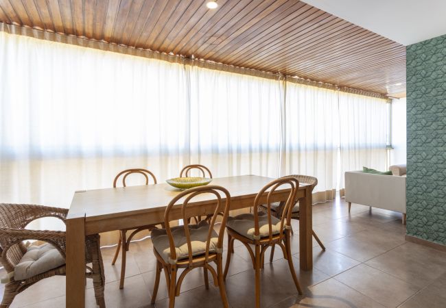 Apartment in Playa de Gandía - Fabulous beach condo amazing sea views,WIFI high speed, satelite, Kettle Apartment in Playa de Gandía - Fabulous beach condo amazing sea views,WIFI high speed, satelite, Kettle