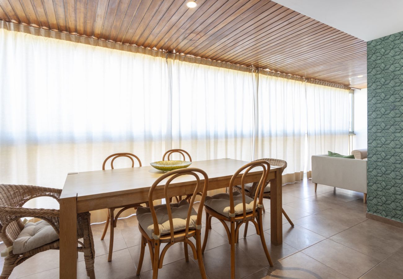 Apartment in Playa de Gandía - Fabulous beach condo amazing sea views,WIFI high speed, satelite, Kettle