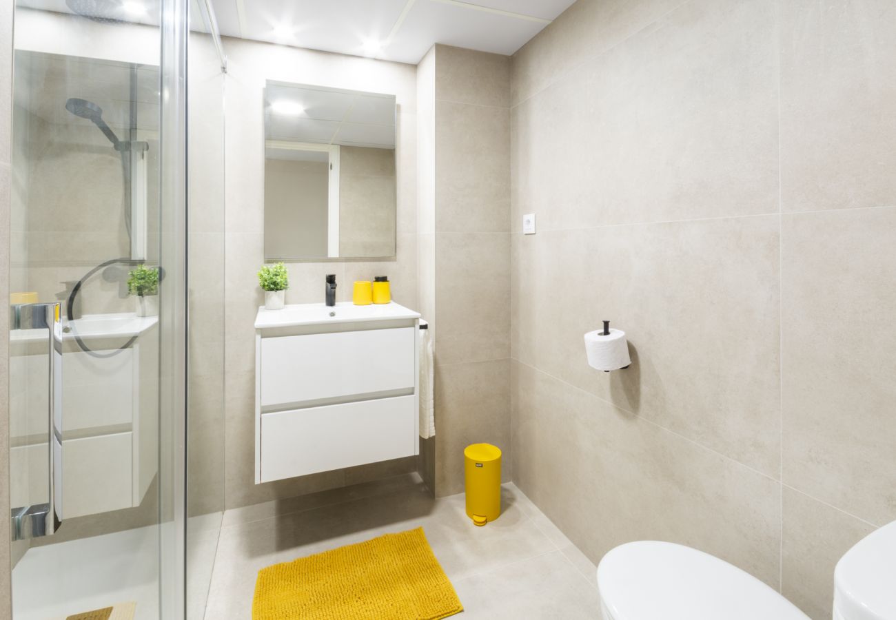 Apartment in Playa de Gandía - Fabulous beach condo amazing sea views,WIFI high speed, satelite, Kettle