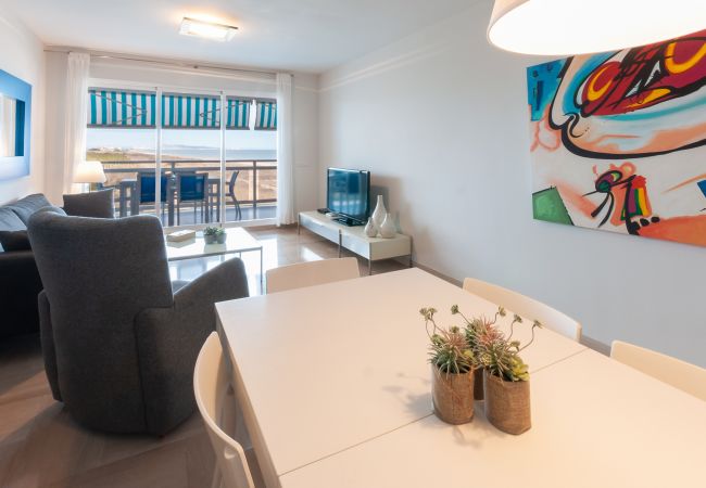 Apartment in Playa de Gandía - Apartment Sea views with free WiFi, HD TV. Fabulous! Apartment in Playa de Gandía - Apartment Sea views with free WiFi, HD TV. Fabulous!