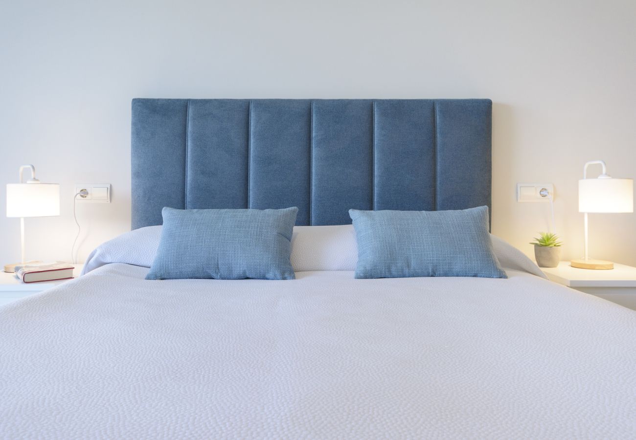 Apartment in Playa de Gandía - Apartment Sea views with, HD TV. - Only families