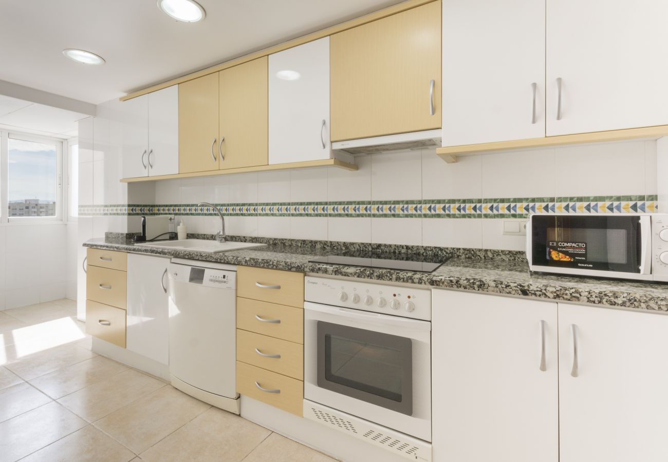 Apartment in Playa de Gandía - Panoramic Sea Views. Family Getaway To The Beach!