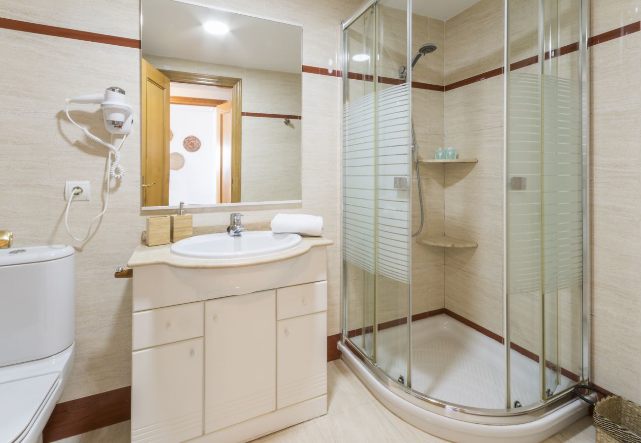 Apartment in Playa de Gandía - Panoramic Sea Views. Family Getaway To The Beach!