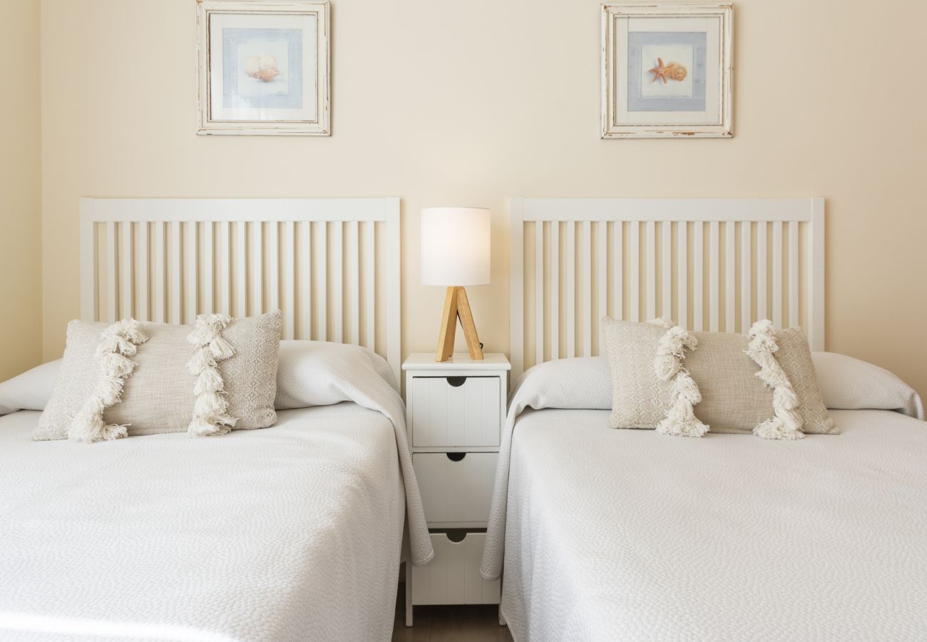 Apartment in Playa de Gandía - Fabulous beach condo for a great vacation. Amazing Sea Views!