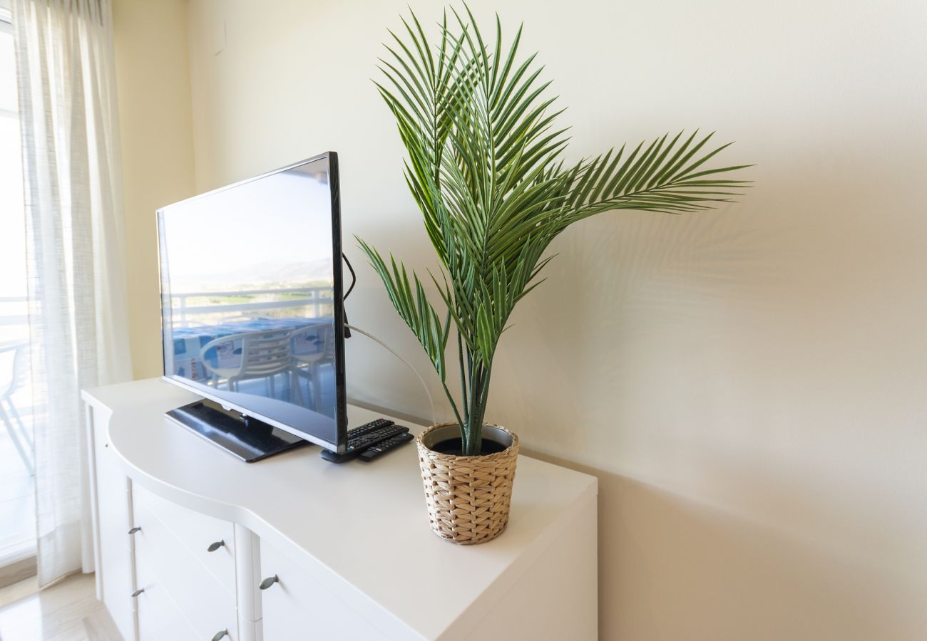 Apartment in Playa de Gandía - Fabulous beach condo for a great vacation. Amazing Sea Views!