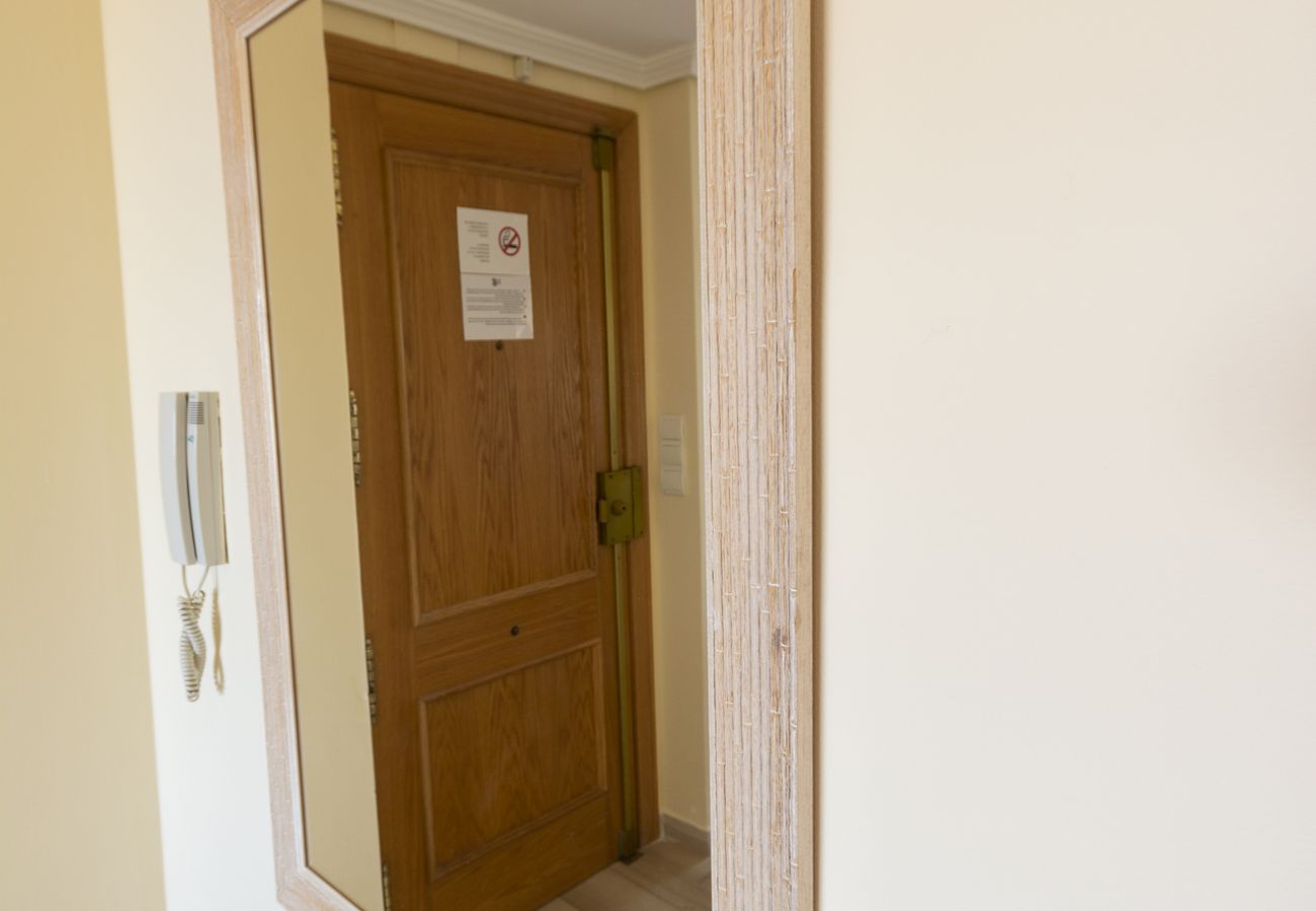 Apartment in Playa de Gandía - Fabulous beach condo for a great vacation. Amazing Sea Views!