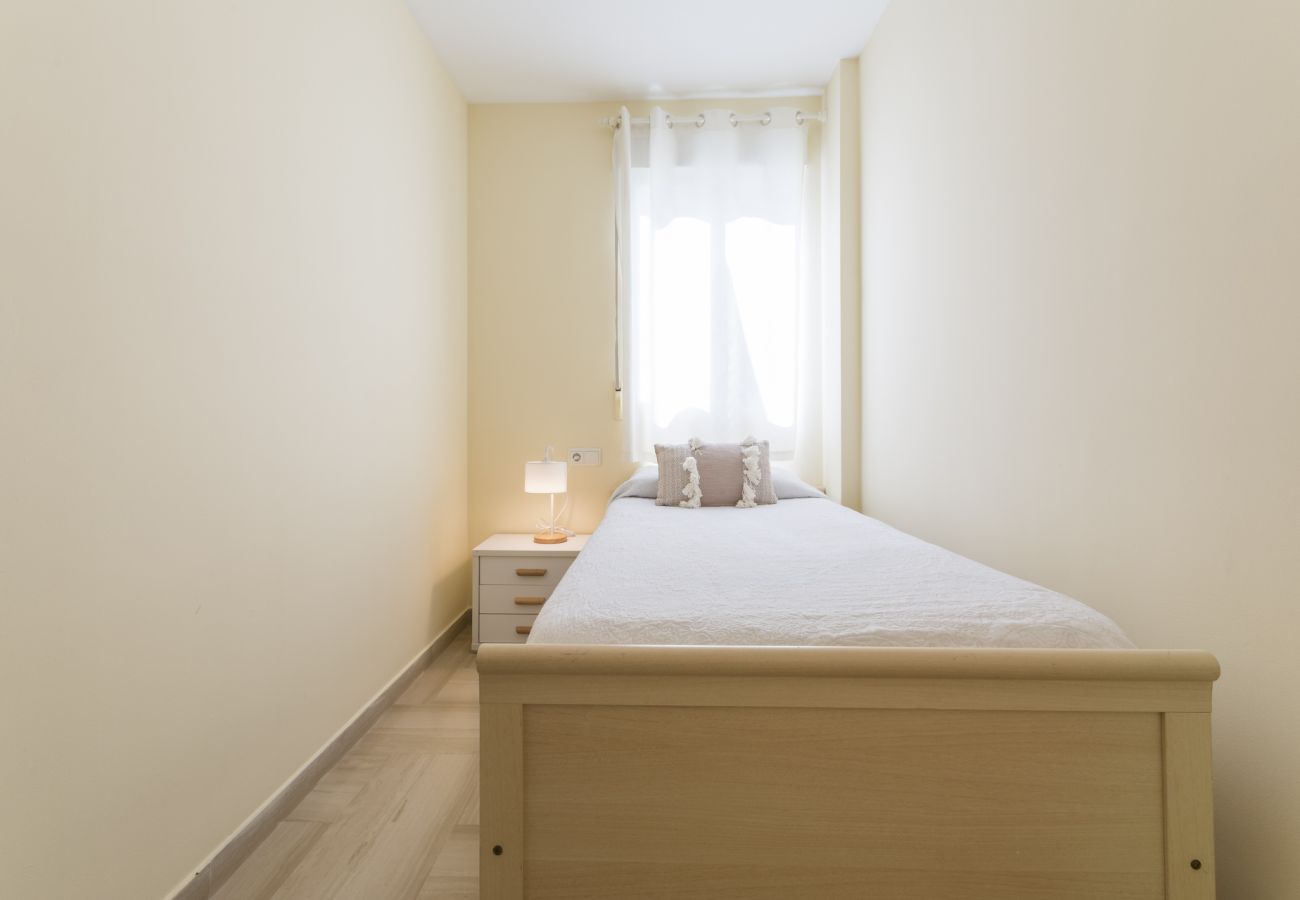 Apartment in Playa de Gandía - Fabulous beach condo for a great vacation. Amazing Sea Views!