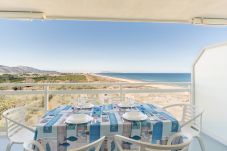 Apartment in Playa de Gandía - Fabulous beach condo for a great vacation. Amazing Sea Views!