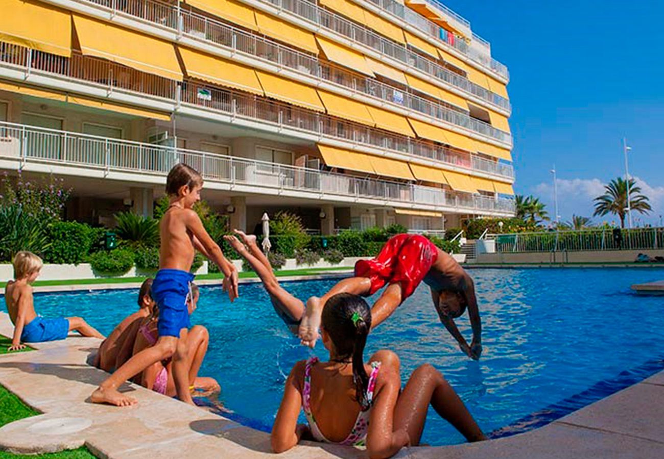 Apartment in Playa de Gandía - Ocean view condo located in front of the beach with sunny terrace