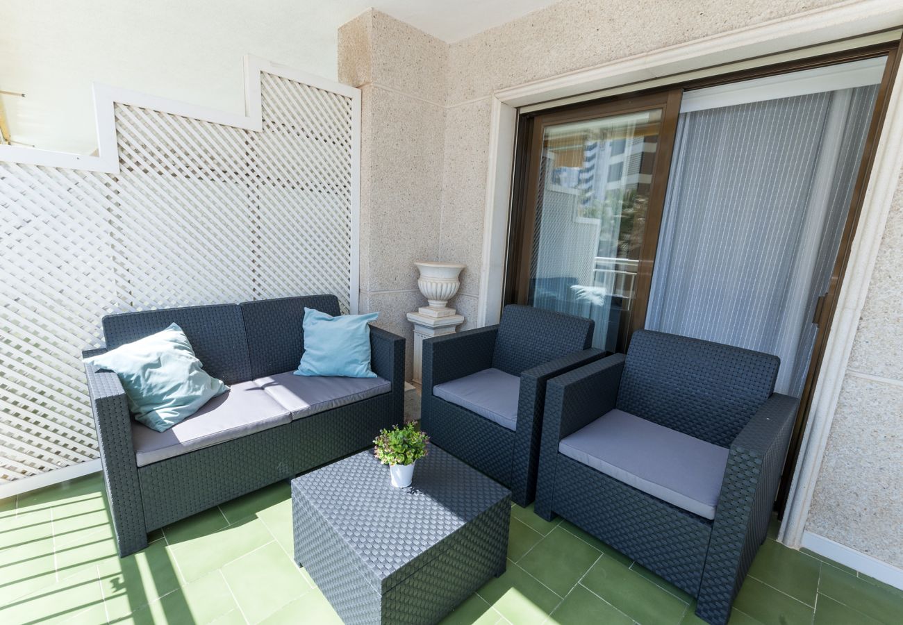 Apartment in Playa de Gandía - Ocean view condo located in front of the beach with sunny terrace