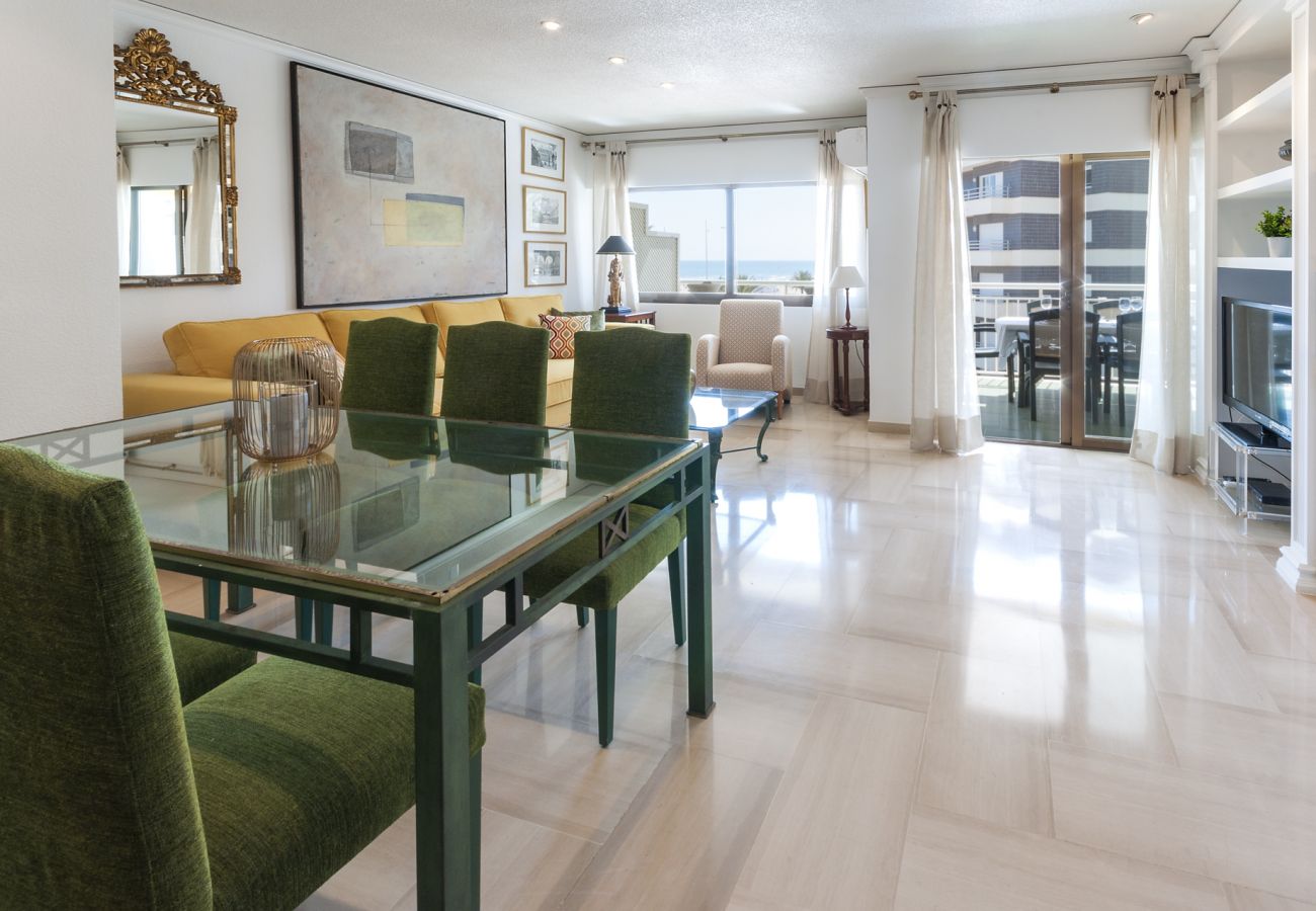 Apartment in Playa de Gandía - Ocean view condo located in front of the beach with sunny terrace