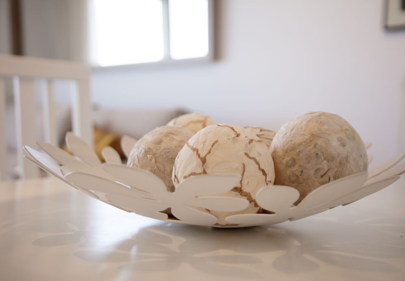 Apartment in Playa de Gandía - Family Getaway To The Beach! Luxurious Seanfront Retreat.