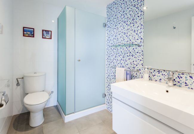 Apartment in Playa de Gandía - Fabulous beach condo for a great vacation. Sea views! Apartment in Playa de Gandía - Fabulous beach condo for a great vacation. Sea views!