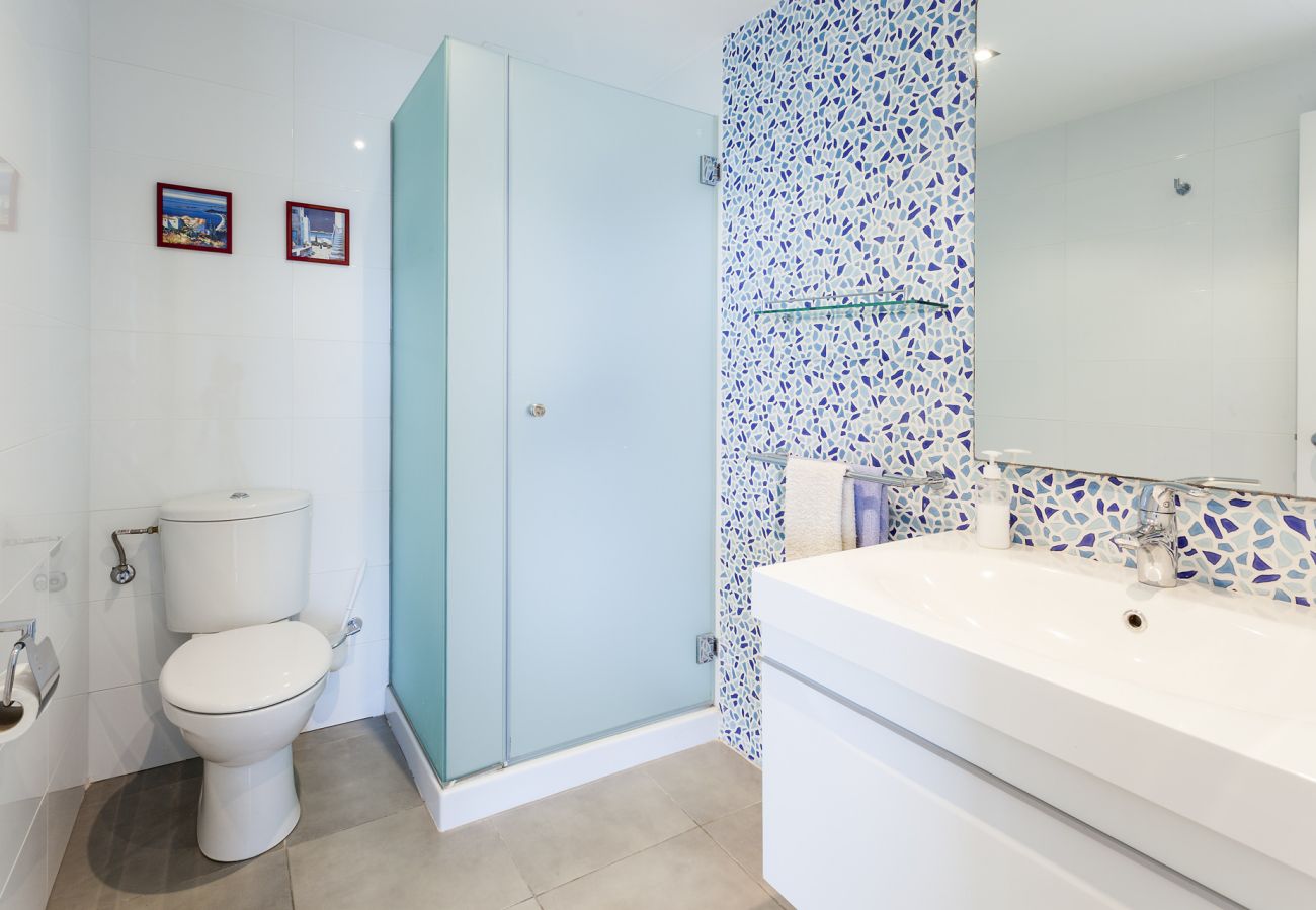 Apartment in Playa de Gandía - Fabulous beach condo for a great vacation. Sea views!