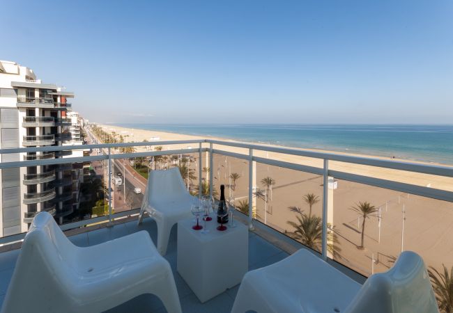 Apartment in Playa de Gandía - Oceanfront condo with amazing view in sunny terrace. Apartment in Playa de Gandía - Oceanfront condo with amazing view in sunny terrace.