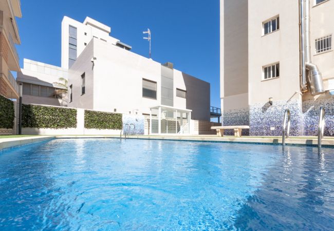 Apartment in Playa de Gandía - Oceanfront condo with amazing view in sunny terrace. Apartment in Playa de Gandía - Oceanfront condo with amazing view in sunny terrace.