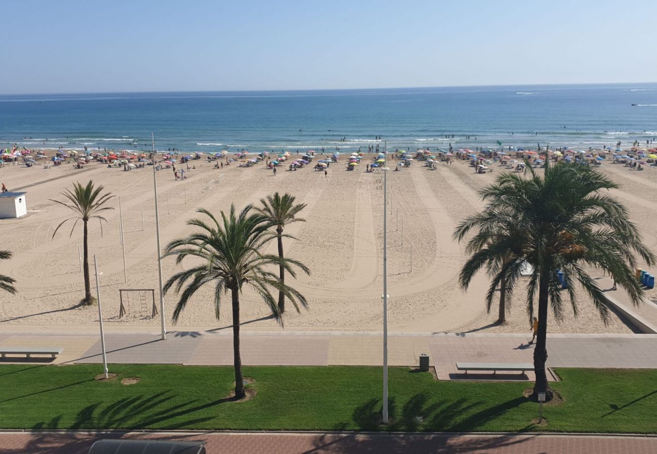 Apartment in Playa de Gandía - Oceanfront condo with amazing view in sunny terrace.