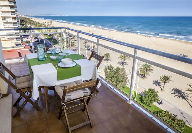 Apartment in Playa de Gandía - Ocean view condo located steps from the beach. Modern decoration! Apartment in Playa de Gandía - Ocean view condo located steps from the beach. Modern decoration!