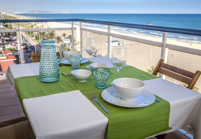 Apartment in Playa de Gandía - Ocean view condo located steps from the beach. Modern decoration! Apartment in Playa de Gandía - Ocean view condo located steps from the beach. Modern decoration!