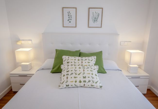 Apartment in Playa de Gandía - Ocean view condo located steps from the beach. Modern decoration! Apartment in Playa de Gandía - Ocean view condo located steps from the beach. Modern decoration!