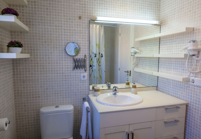 Apartment in Playa de Gandía - Ocean view condo located steps from the beach. Modern decoration! Apartment in Playa de Gandía - Ocean view condo located steps from the beach. Modern decoration!