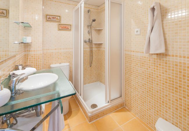 Apartment in Playa de Gandía - Ocean view condo located steps from the beach. Free WIFI Apartment in Playa de Gandía - Ocean view condo located steps from the beach. Free WIFI