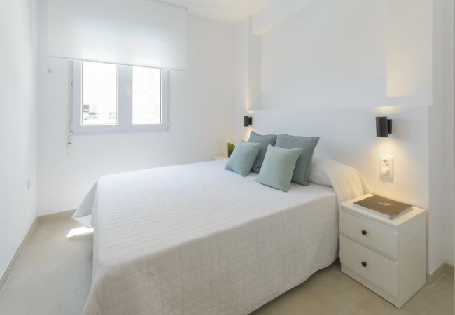Apartment in Playa de Gandía - Fabulous beach condo for a great vacation. Elegant decoration! Apartment in Playa de Gandía - Fabulous beach condo for a great vacation. Elegant decoration!