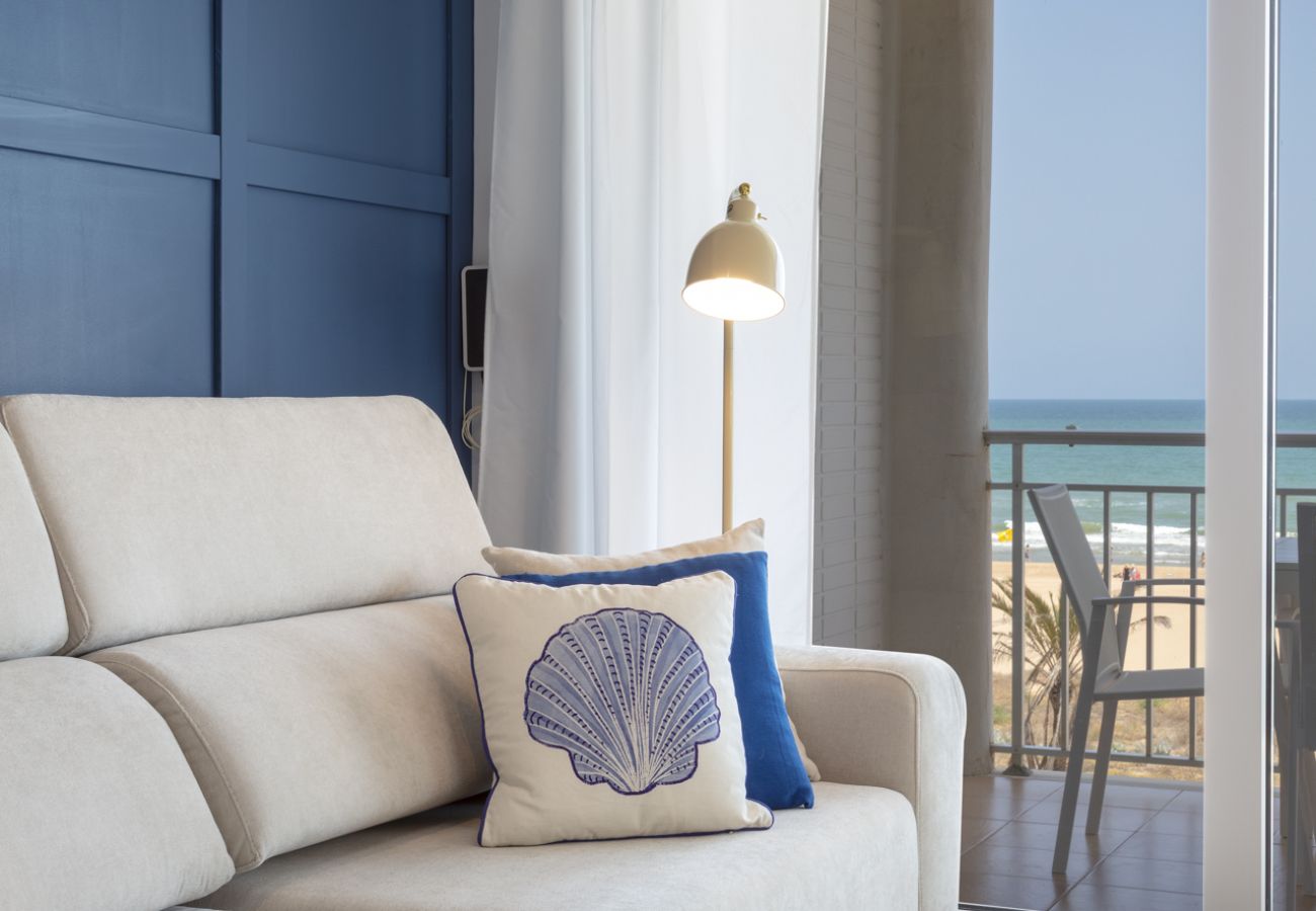 Apartment in Playa de Gandía - Fabulous beach condo for a great vacation. Elegant decoration!