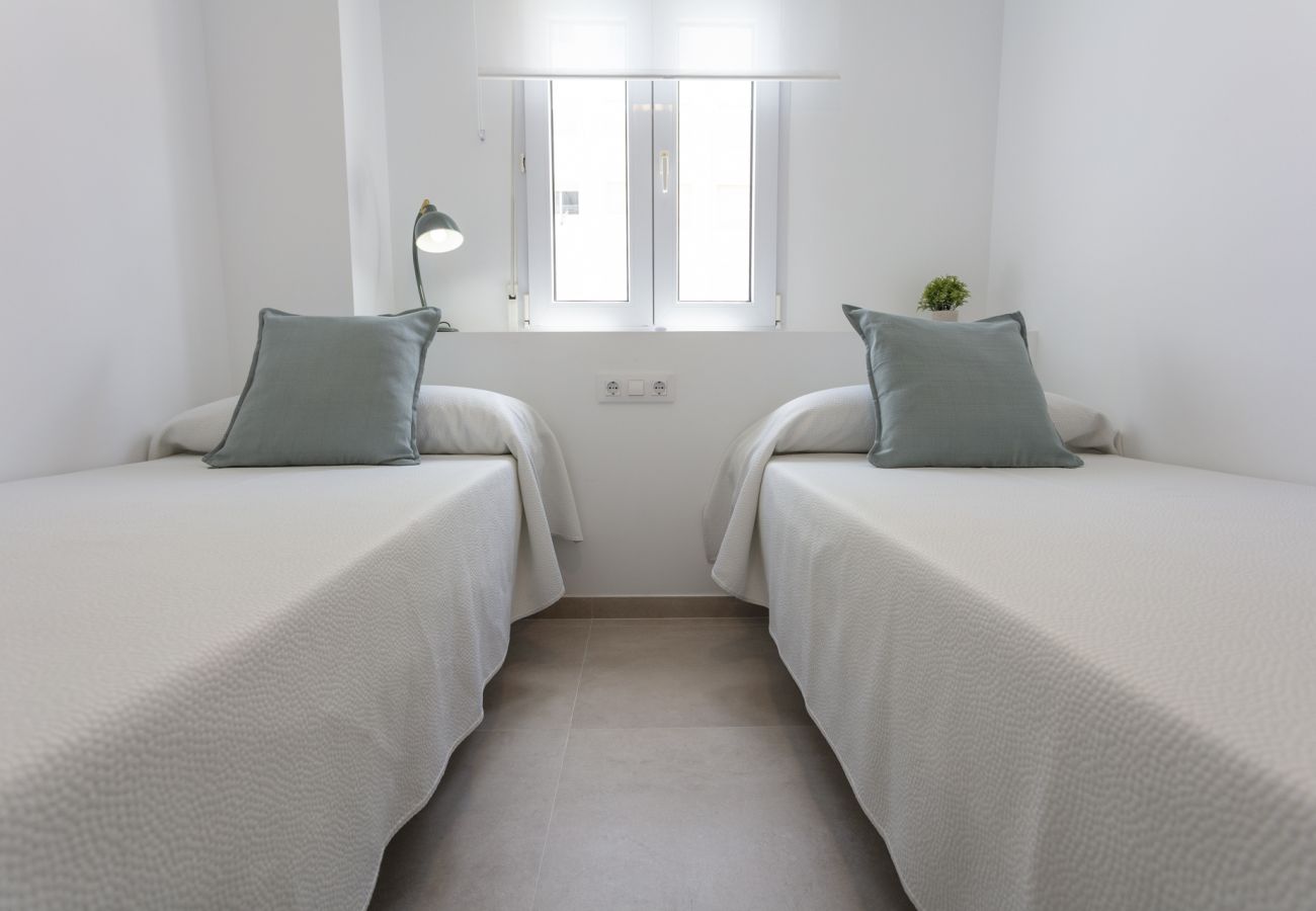 Apartment in Playa de Gandía - Fabulous beach condo for a great vacation. Elegant decoration!