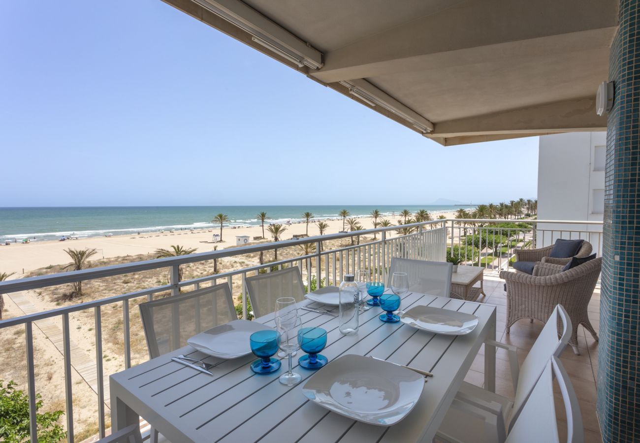Apartment in Playa de Gandía - Fabulous beach condo for a great vacation. Elegant decoration!