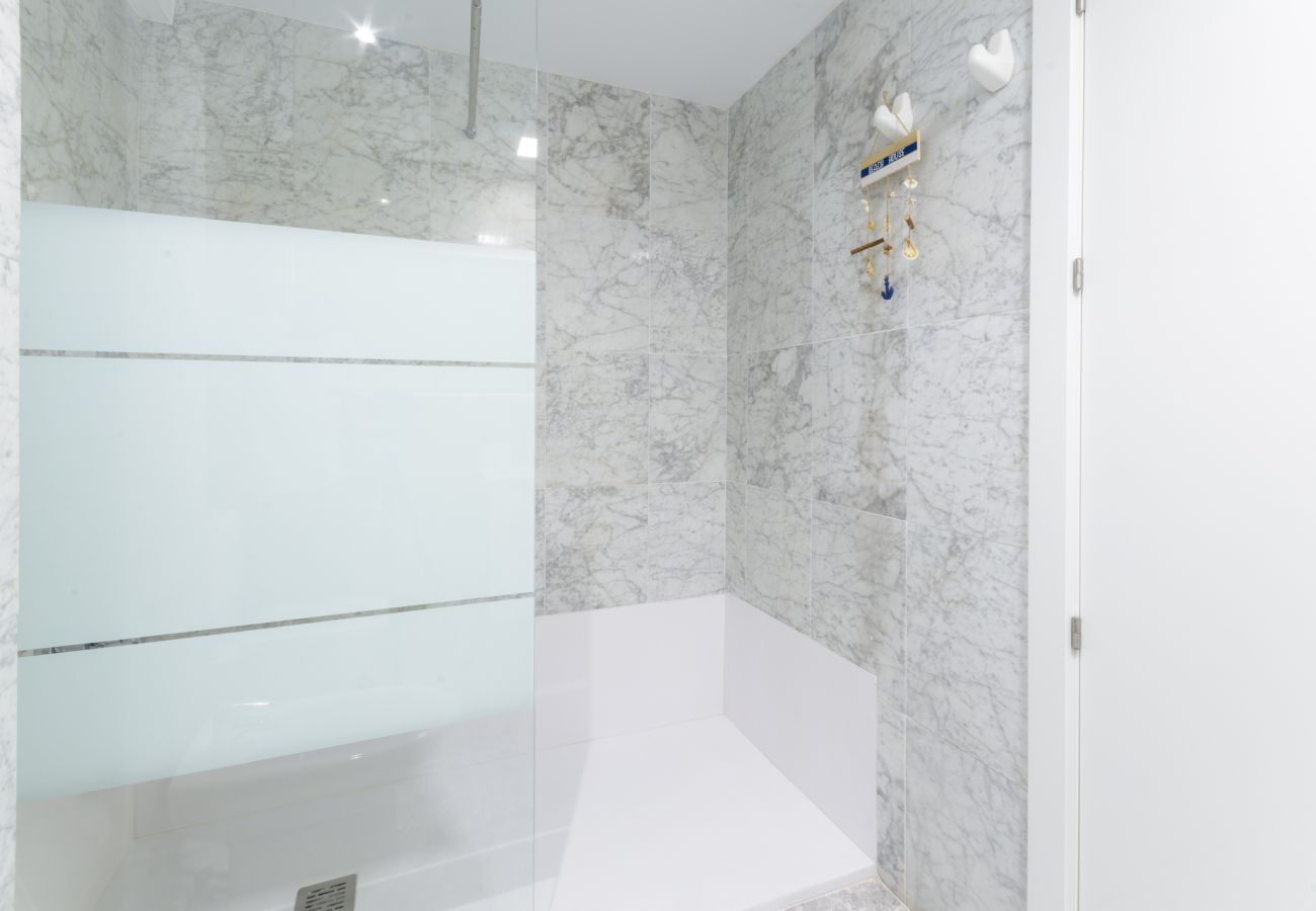 Apartment in Playa de Gandía - Fabulous beach condo for a great vacation. Elegant decoration!