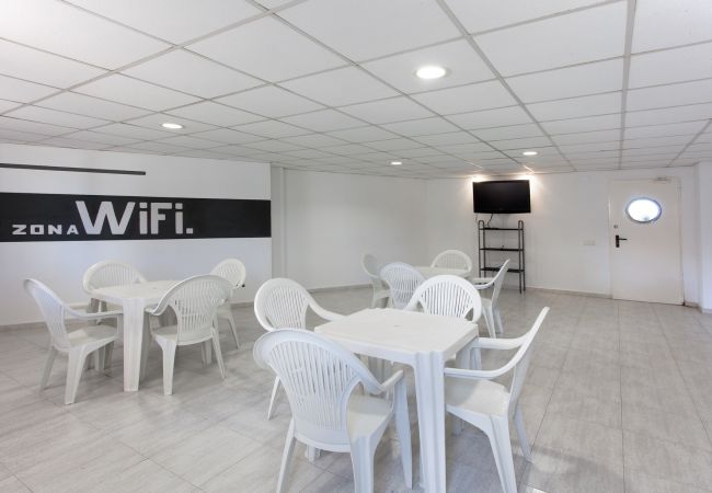 Apartment in Playa de Gandía - Ocean view condo located steps from the beach. Modern decoration! Apartment in Playa de Gandía - Ocean view condo located steps from the beach. Modern decoration!