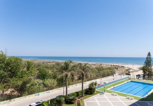 Apartment in Playa de Gandía - Ocean view condo located steps from the beach. Modern decoration! Apartment in Playa de Gandía - Ocean view condo located steps from the beach. Modern decoration!
