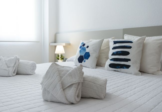 Apartment in Playa de Gandía - Ocean view condo located steps from the beach. Modern decoration! Apartment in Playa de Gandía - Ocean view condo located steps from the beach. Modern decoration!