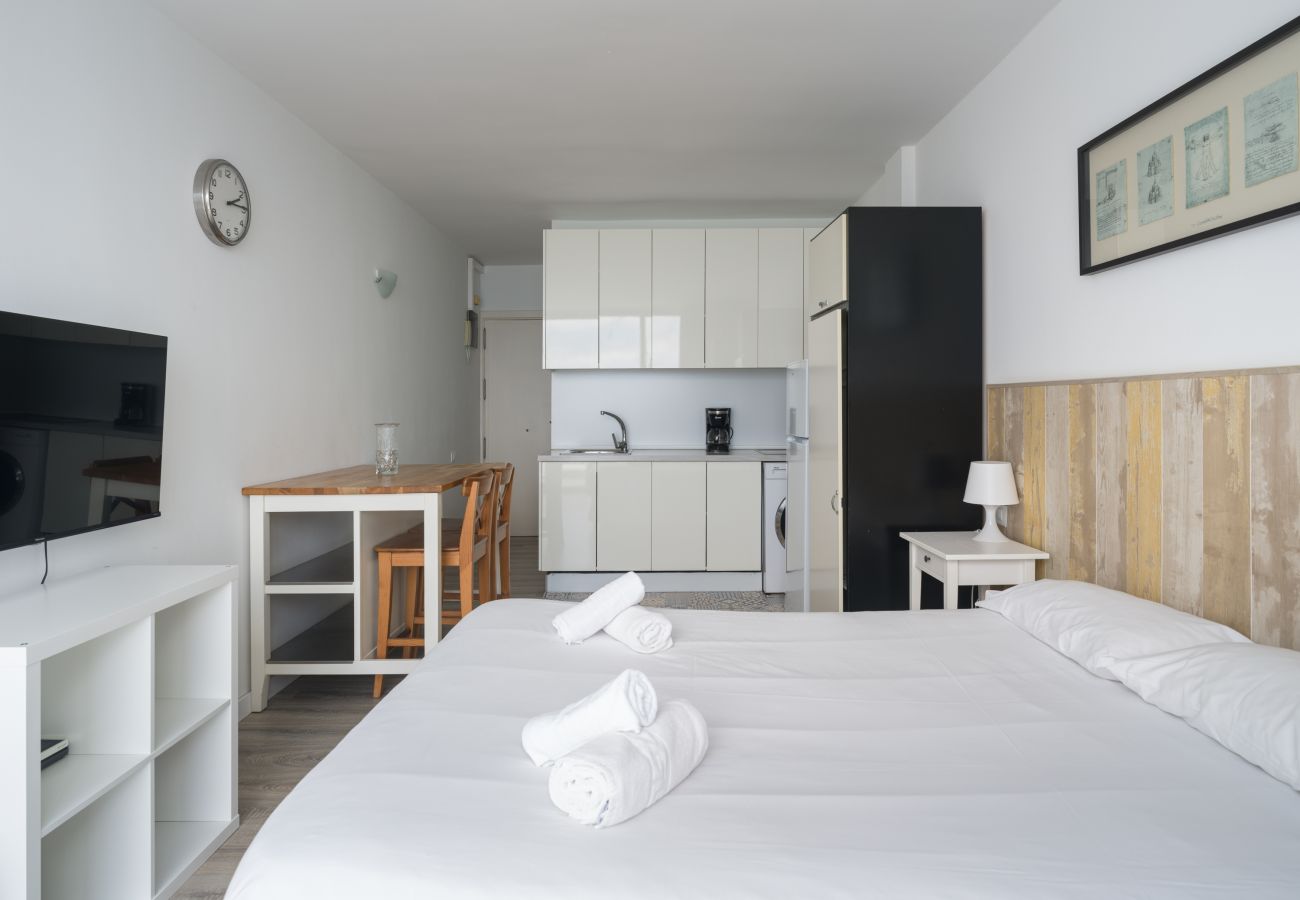 Studio in Las Palmas de Gran Canaria - Great terrace sea views By CanariasGetaway 