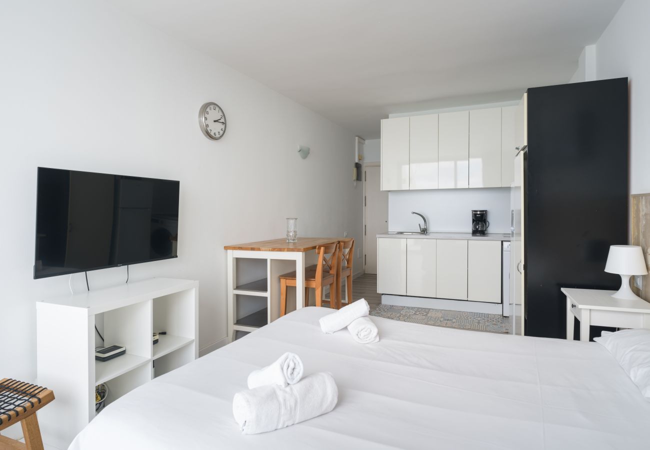 Studio in Las Palmas de Gran Canaria - Great terrace sea views By CanariasGetaway 