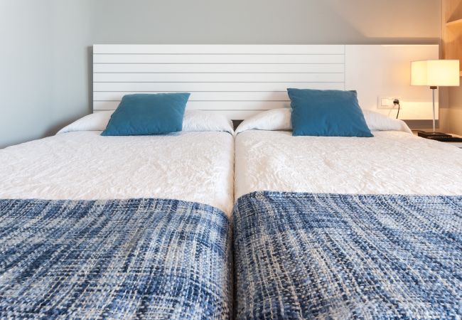 Apartment in Playa de Gandía - Amazing, 5 stars! Beautiful 27m2 terrace beachfront condo! WIFI 150MBS (VIDEO CALL) Apartment in Playa de Gandía - Amazing, 5 stars! Beautiful 27m2 terrace beachfront condo! WIFI 150MBS (VIDEO CALL)