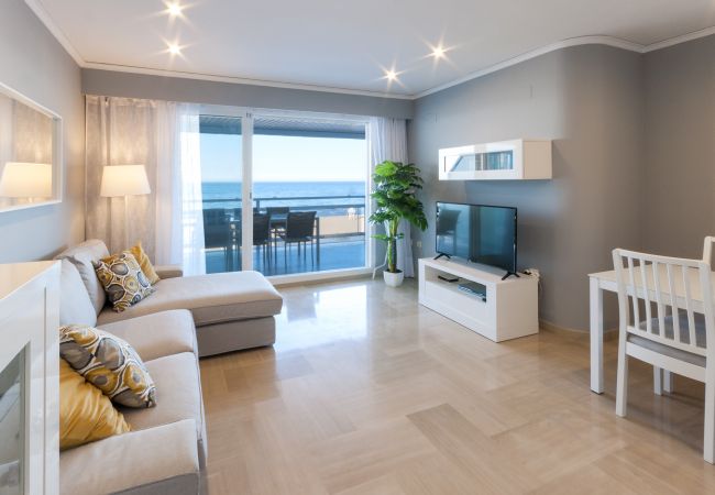 Apartment in Playa de Gandía - Amazing, 5 stars! Beautiful 27m2 terrace beachfront condo! WIFI 150MBS (VIDEO CALL) Apartment in Playa de Gandía - Amazing, 5 stars! Beautiful 27m2 terrace beachfront condo! WIFI 150MBS (VIDEO CALL)