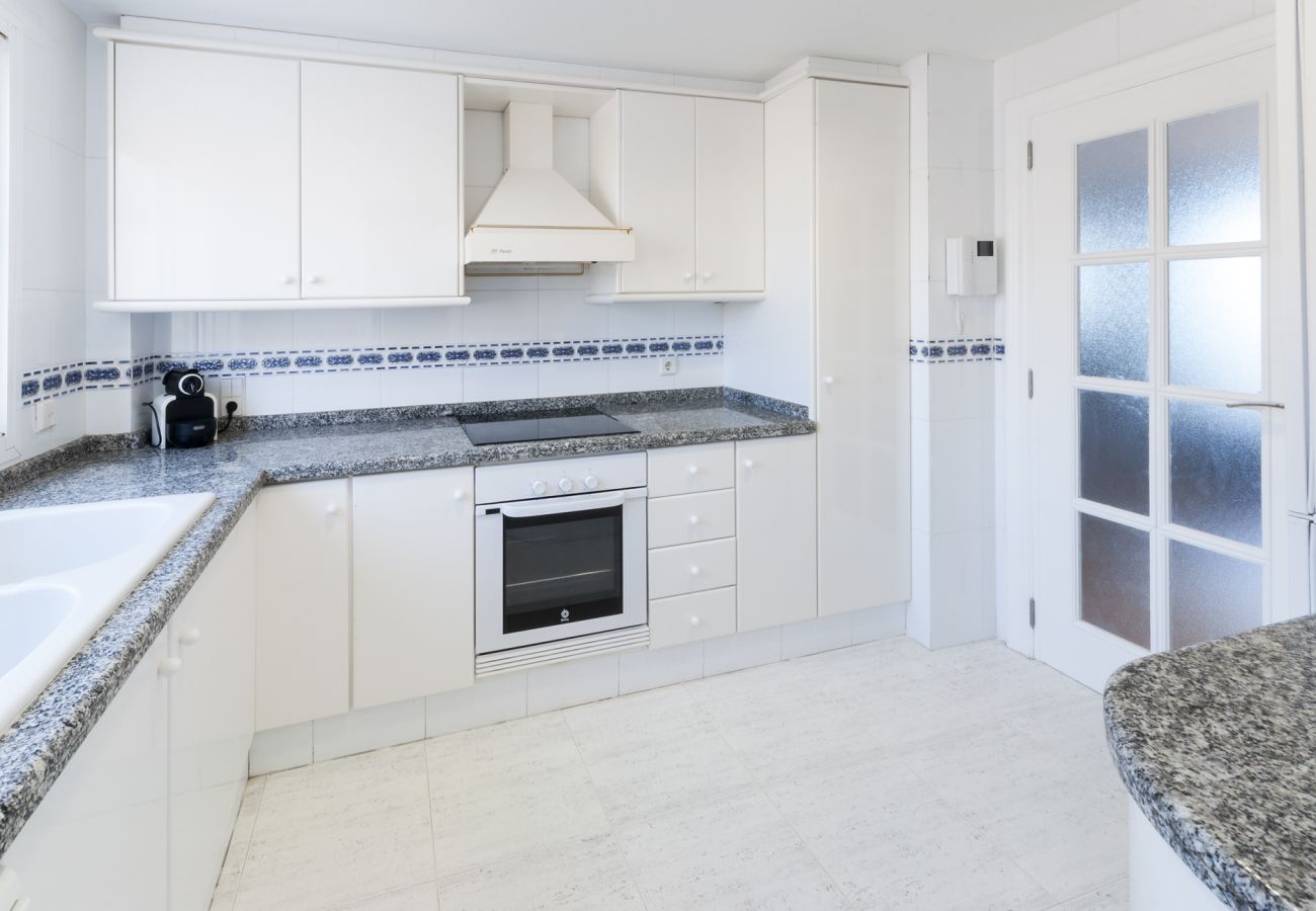 Apartment in Playa de Gandía - Amazing, 5 stars! Beautiful 27m2 terrace beachfront condo! WIFI 150MBS (VIDEO CALL)